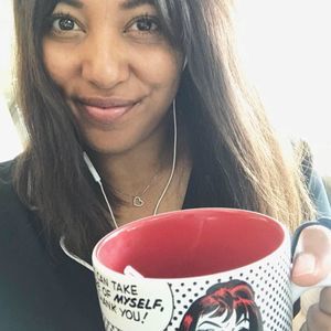 Meet your Posher, Curiousjoi